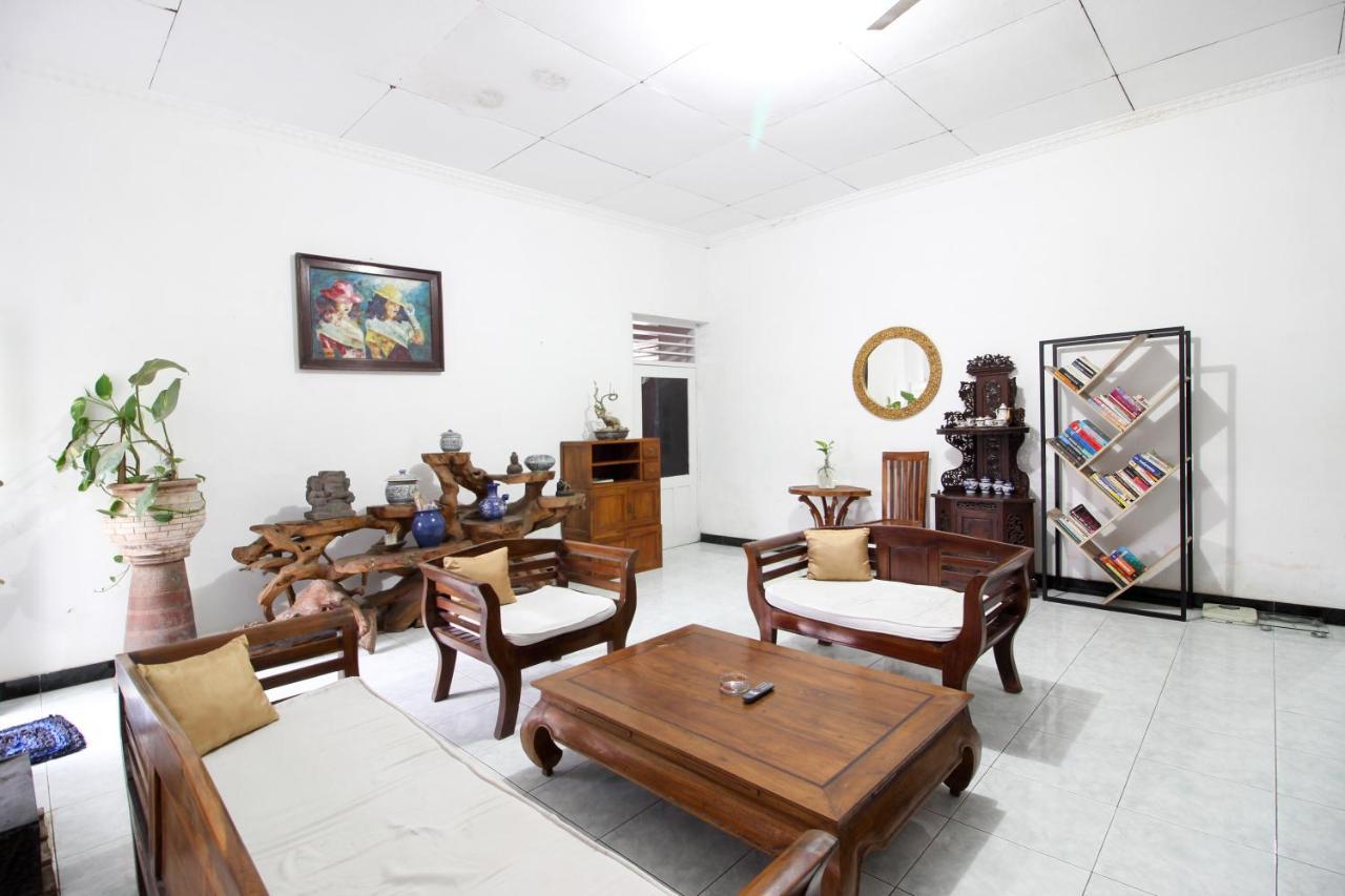 Reddoorz Near Rumah Sakit Wirosaban Salakan Exterior photo
